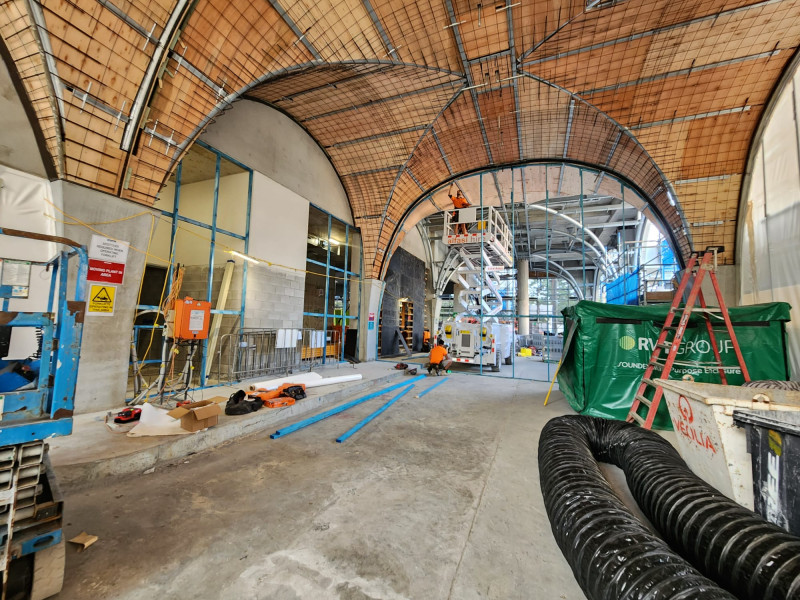 Ventilation ducting and RVT containment inside a vaulted heritage building under refurbishment