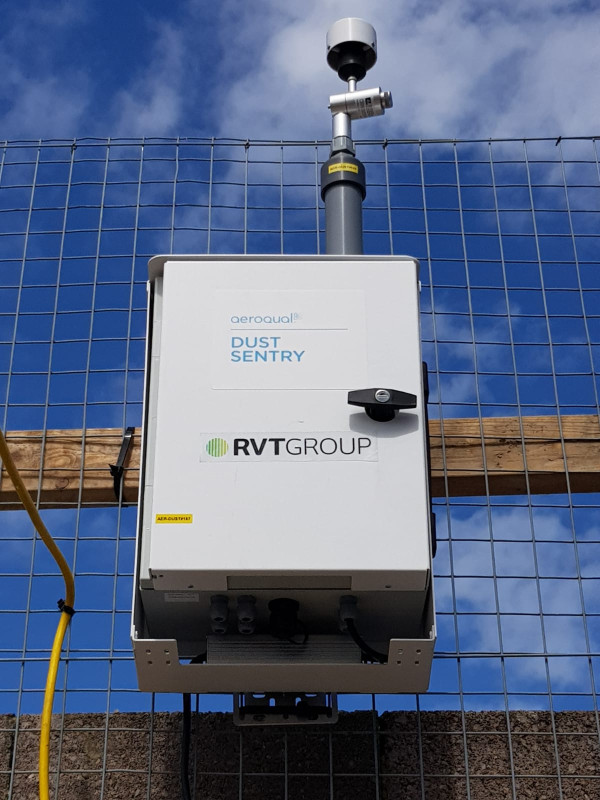 Monitex Area Dust Monitor on a construction project fence line